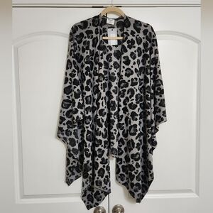 Dillard's Leopard Print Poncho/ Cape